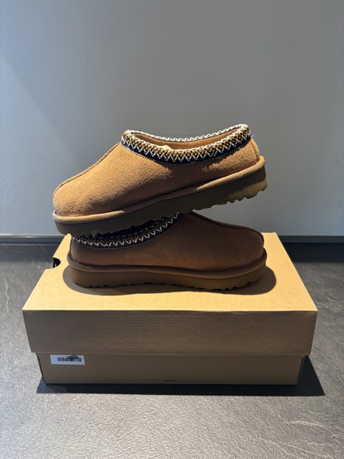 UGG Tasman Chestnut