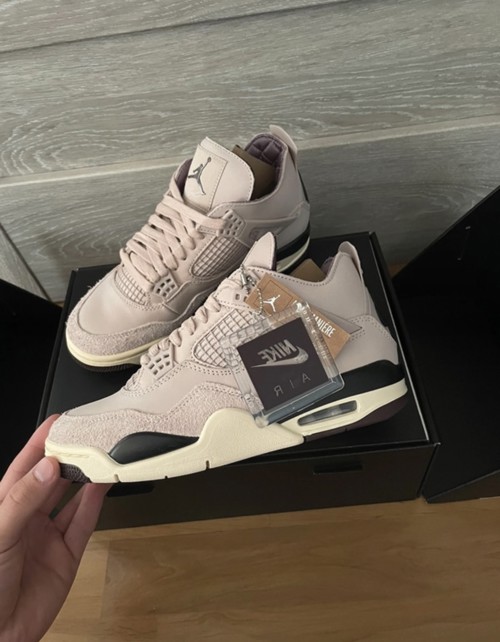 Nike Air Jordan 4