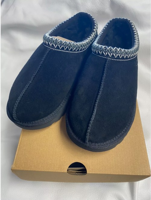 UGG Tasman Black