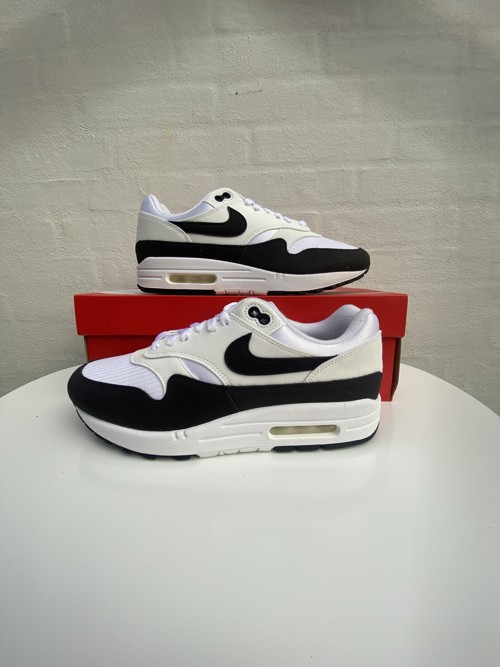 Nike Air Max 1 White Black Neutral Grey