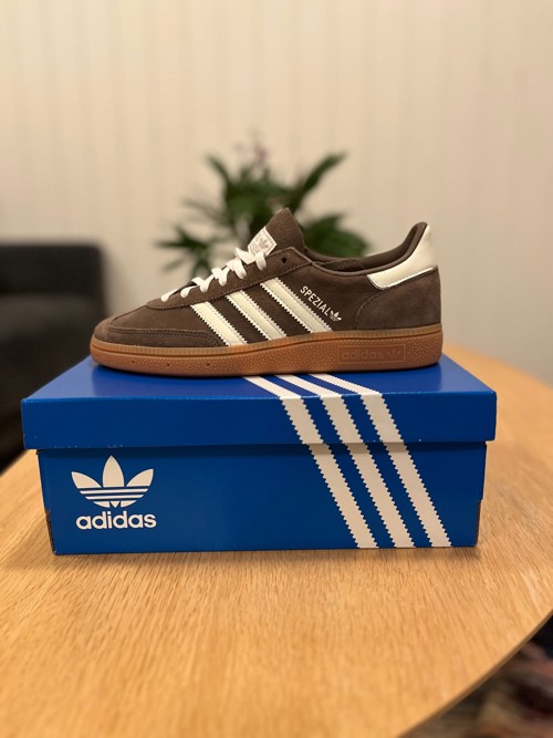 Adidas Handball Spezial Earth Strata / Off White / Gum