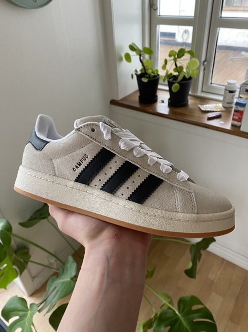 Adidas Campus 00s