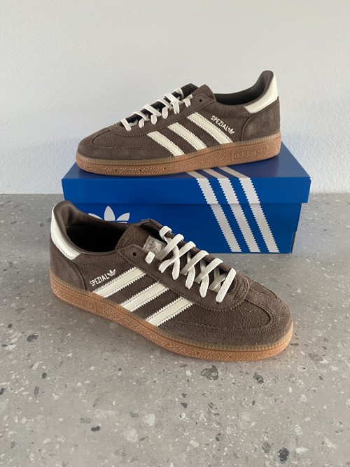 Adidas Handball Spezial Earth Strata / Off White / Gum