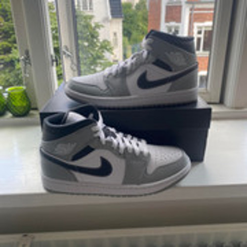 Nike Air Jordan 1 Mid Light Smoke Grey Anthracite