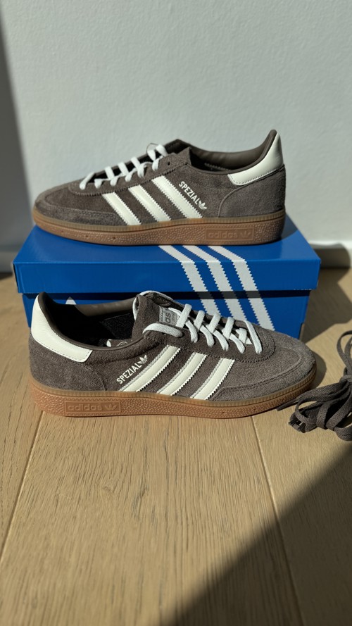 Adidas Handball Spezial Earth Strata / Off White / Gum