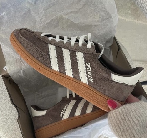 Adidas Handball Spezial Earth Strata / Off White / Gum