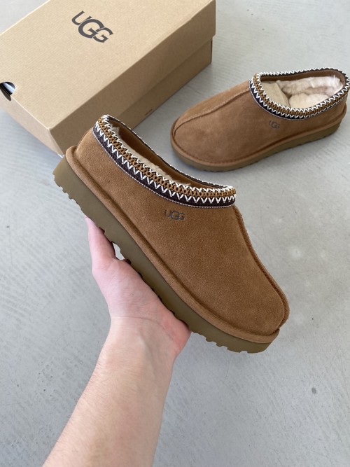 UGG Tasman Chestnut