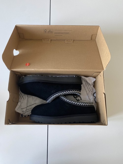 UGG Tasman Black