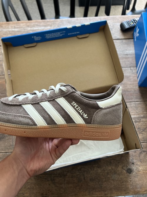 Adidas Handball Spezial Earth Strata / Off White / Gum