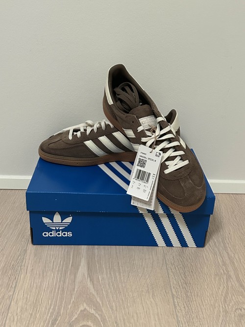 Adidas Handball Spezial Earth Strata / Off White / Gum