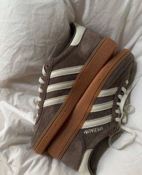 Adidas Handball Spezial Earth Strata / Off White / Gum