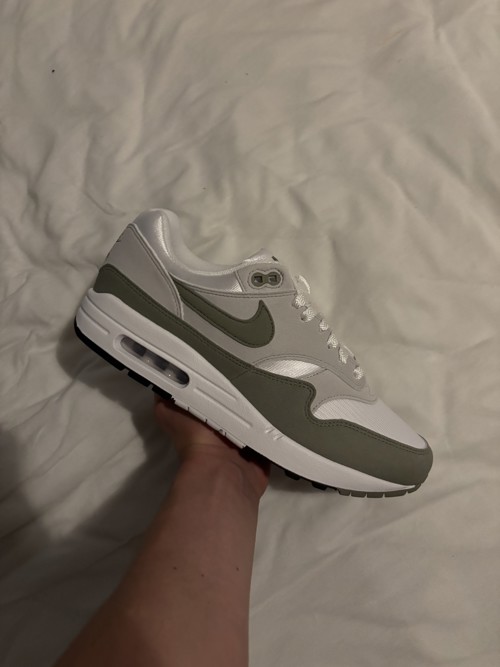 Nike Air Max 1 Light Army