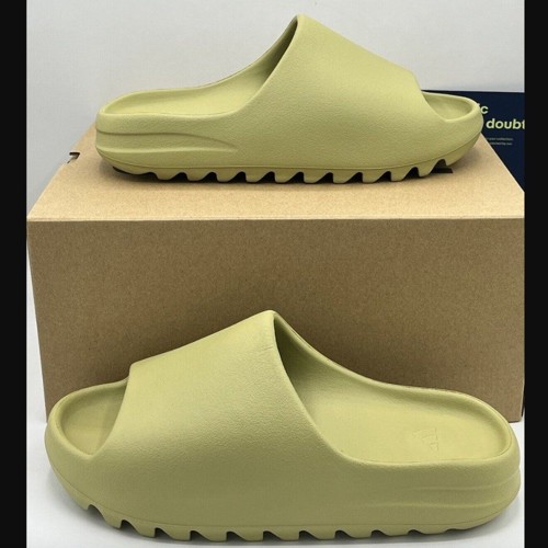 Yeezy Slide Glow Green