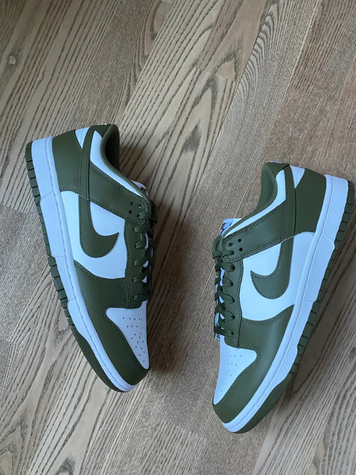 Nike Dunk Low Medium Olive