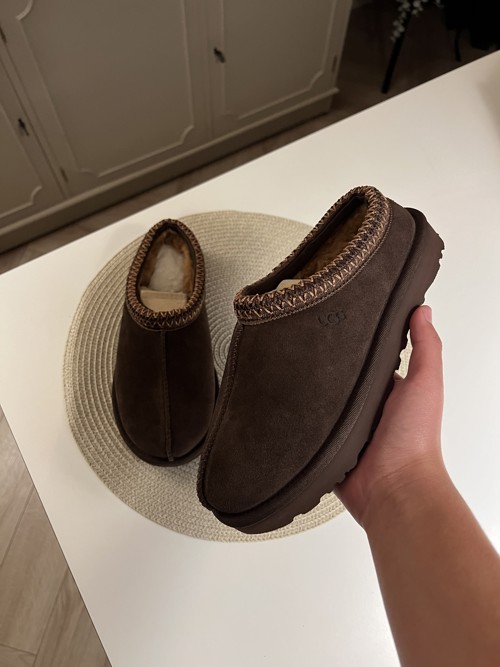 UGG Tasman Burnt Cedar