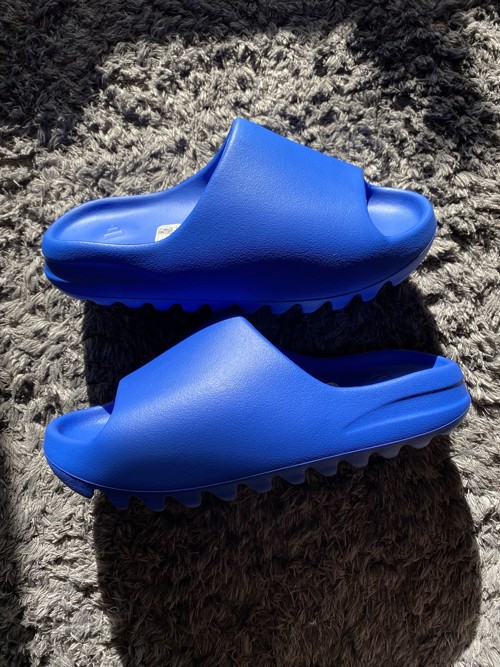 Yeezy Slide Azure