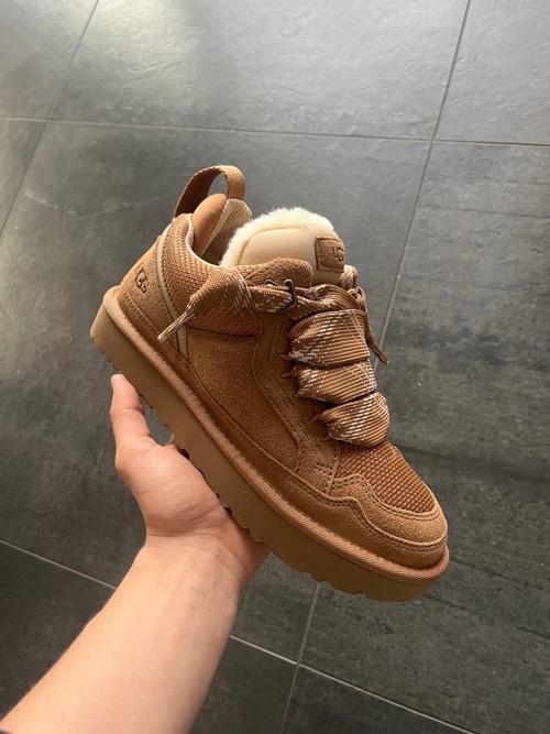 UGG Sneakers