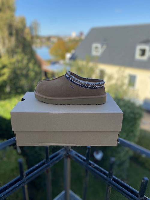 UGG Tasman Chestnut