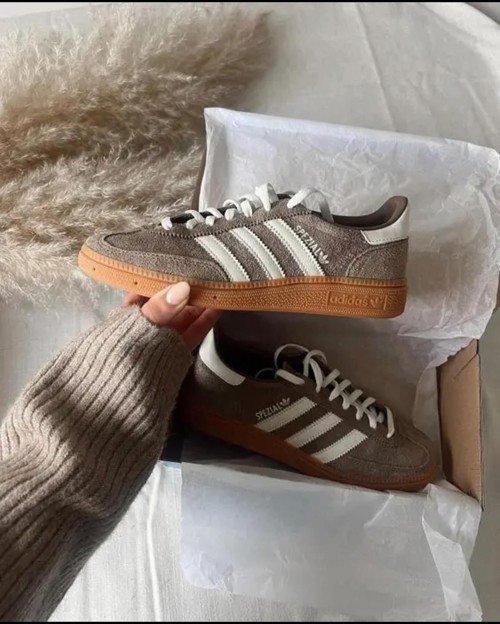 Adidas Handball Spezial Earth Strata / Off White / Gum