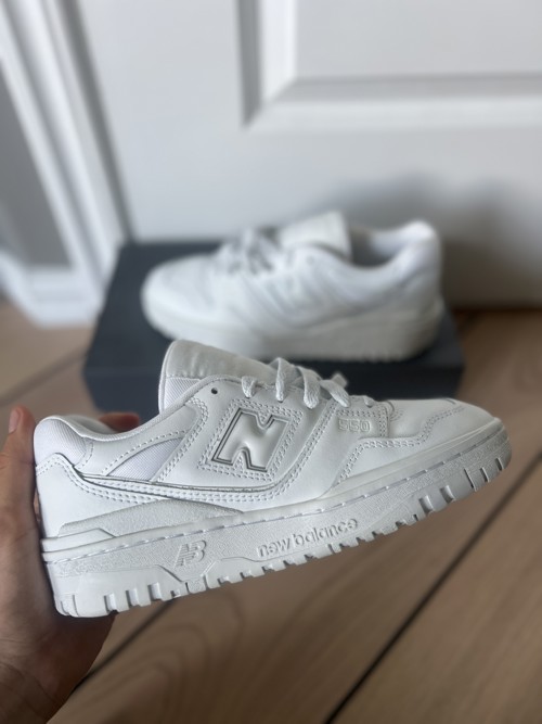 New Balance 550