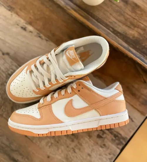 Nike Dunk Low Peach Cream