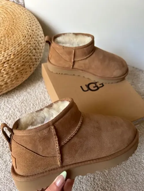 UGG Ultra Mini / Mini Boot Chestnut