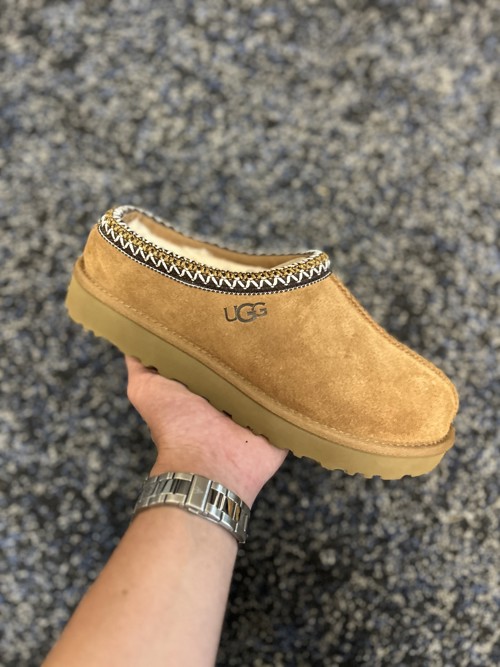 UGG Tasman Chestnut