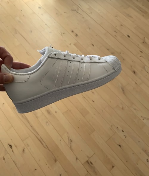 Adidas Superstar