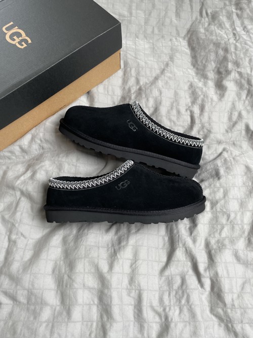 UGG Tasman Black