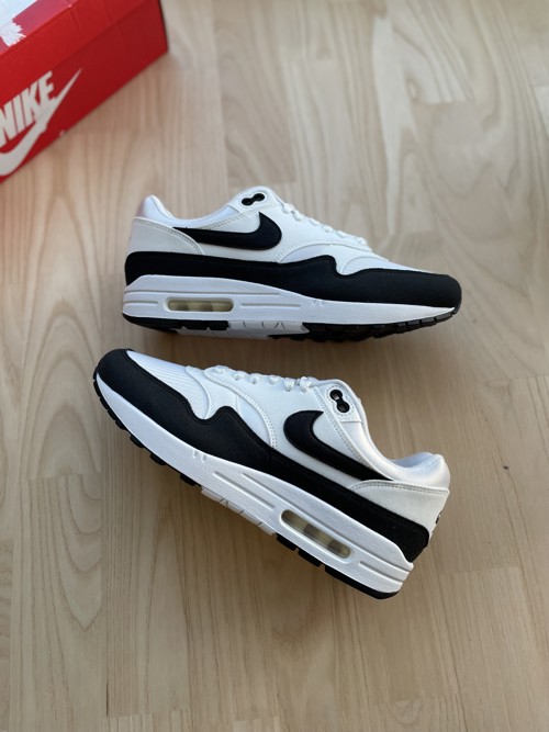 Nike Air Max 1 White Black Neutral Grey