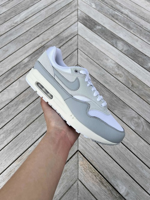 Nike Air Max 1 Pure Platinium