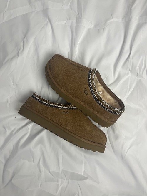 UGG Tasman Chestnut