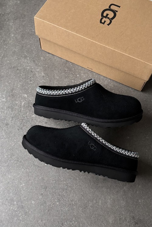 UGG Tasman Black