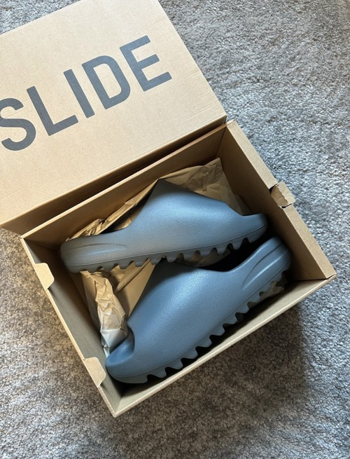 Yeezy Slide Slate Marine