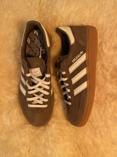 Adidas Handball Spezial Earth Strata / Off White / Gum