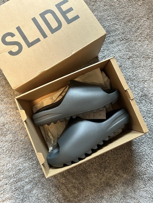 Yeezy Slide