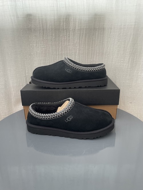 UGG Tasman Black