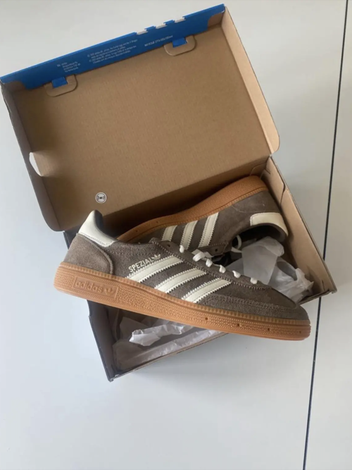 Adidas Handball Spezial Earth Strata / Off White / Gum