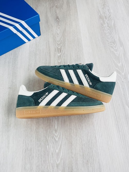 Adidas Handball Spezial Mineral Green / Off White / Gum