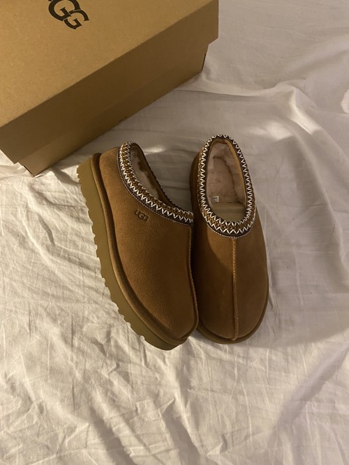 UGG Tasman Chestnut