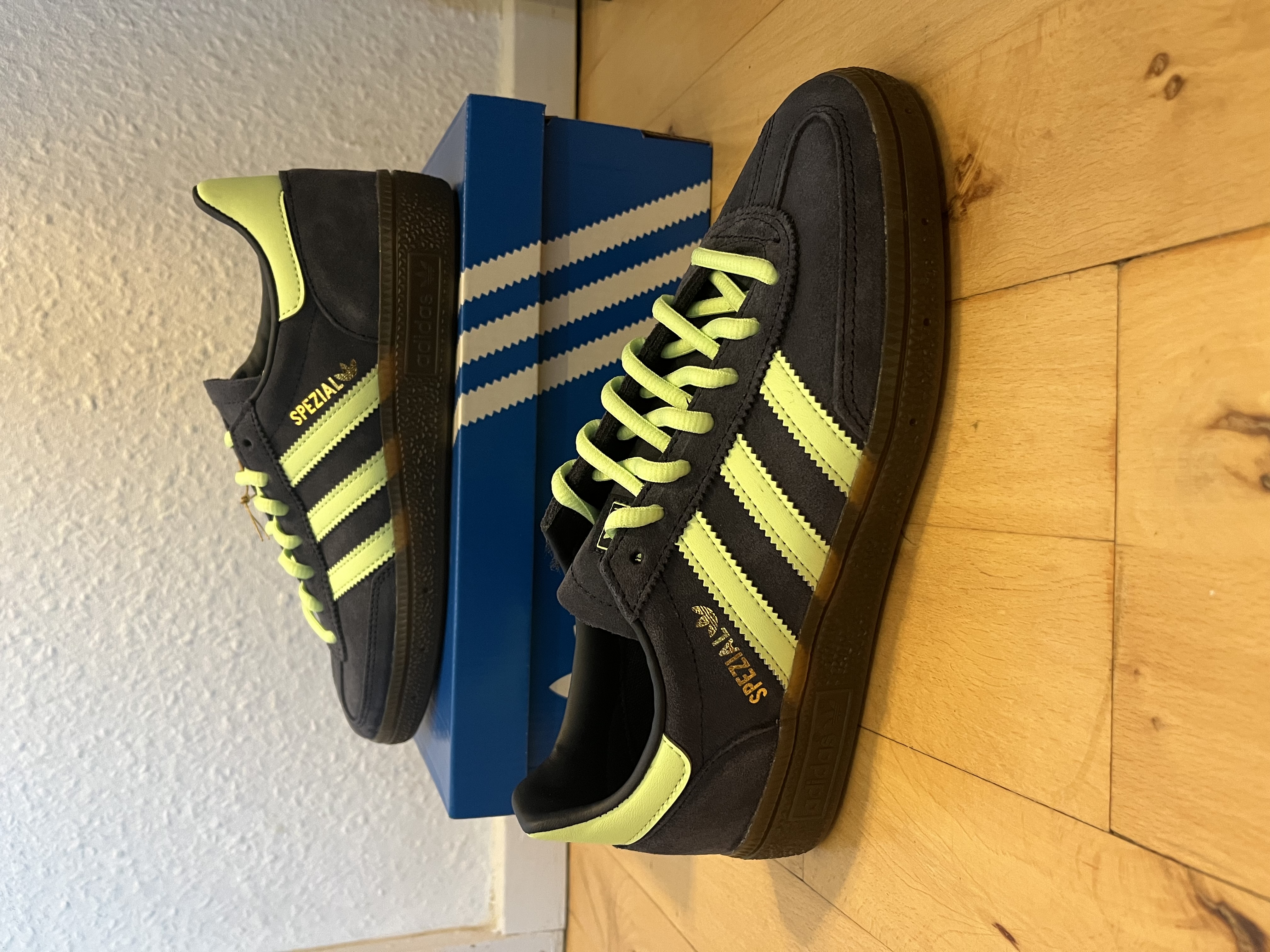 Adidas Handball Spezial Legend Ink / Green Spark / Gum