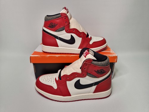 Nike Air Jordan 1 High Chicago Lost and Found