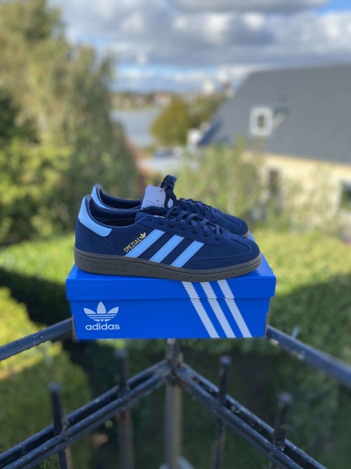 Adidas Handball Spezial Collegiate Navy / Clear Sky / Gum