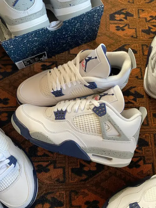 Nike Air Jordan 4 Midnight Navy