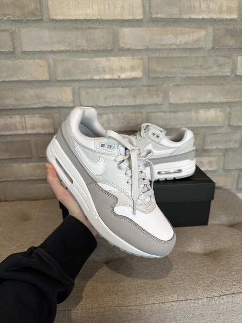 Nike Air Max 1 Light Smoke Grey