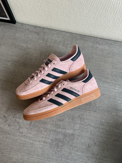 Adidas Handball Spezial Clear Pink / Arctic Night / Gum